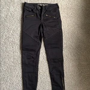 American Eagle Size 4 Moto Jeans